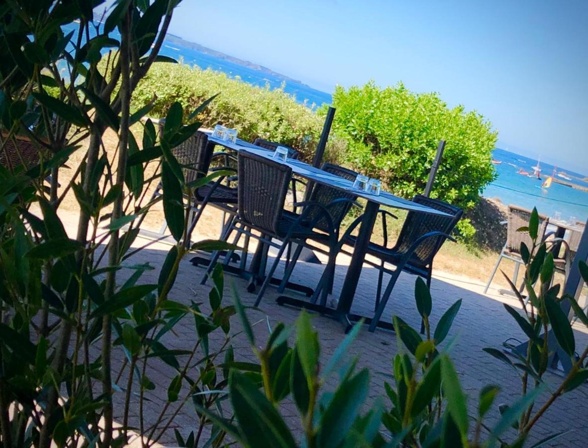 Logis Hotel & Restaurant Les Mouettes - Larmor Plage, Proche De Lorient Zewnętrze zdjęcie